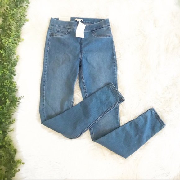 3/$30 NWT H&M Super Stretch Jeggings - Picture 2 of 8
